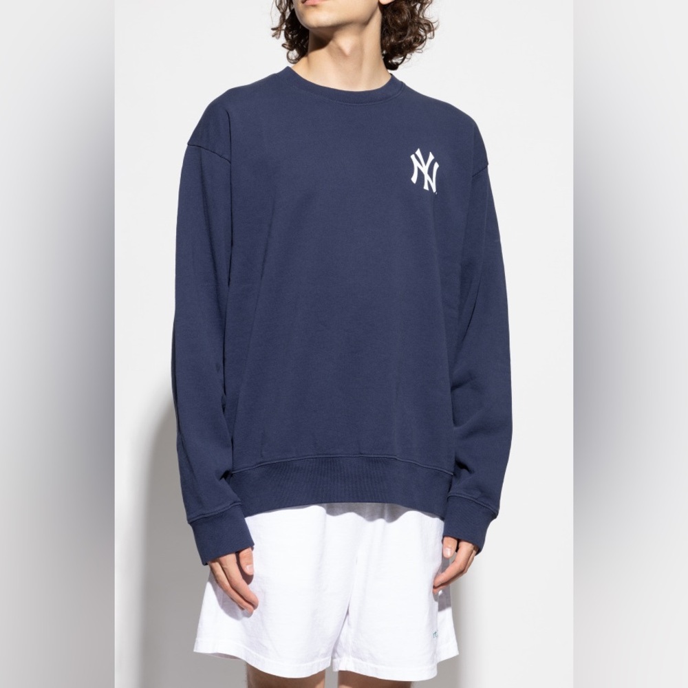 NWT Sporty & Rich Yankees Serif Crewneck Sweatshirt in Dark Navy - Picture 8 of 10